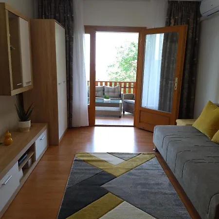 Holiday home Ezuesthid Vendeghaz *
