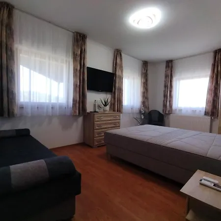 Ezuesthid Vendeghaz *