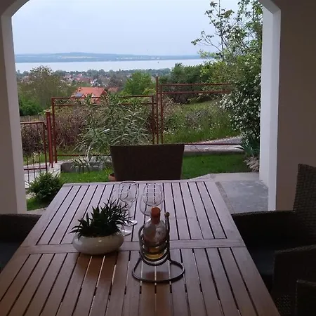 Holiday home Ezuesthid Vendeghaz Vonyarcvashegy