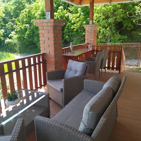 Ezüsthíd Сasa de vacaciones *