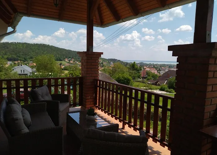 Ezuesthid Vendeghaz בית נופש *